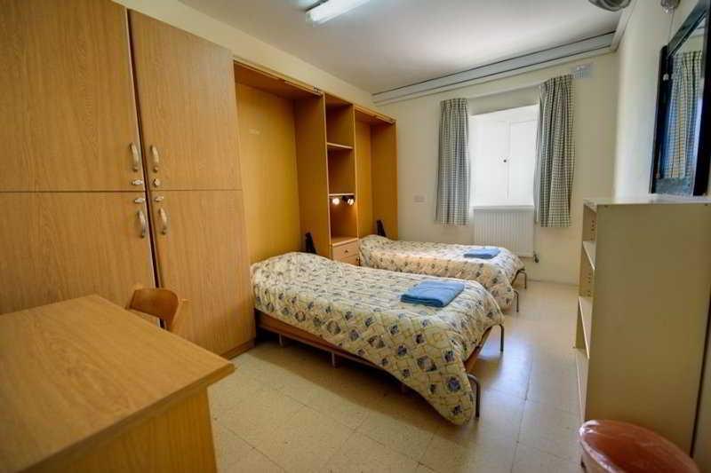 Malta University Residence Aparthotel Lija Экстерьер фото